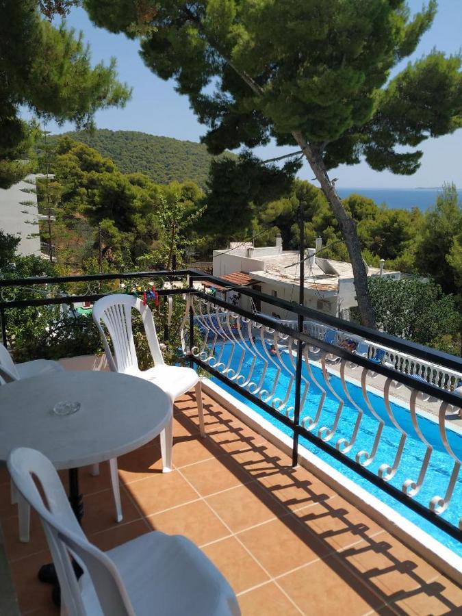 Lions 2 Studios & Apartments, Poros Island. Poros Town Eksteriør billede