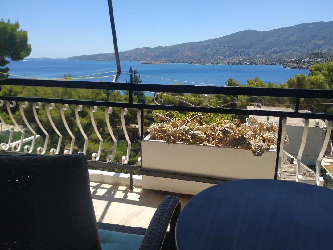 Lions 2 Studios & Apartments, Poros Island. Poros Town Eksteriør billede